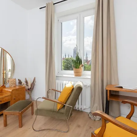 Apartament Podwale Staromiejskie With Balcony By Renters