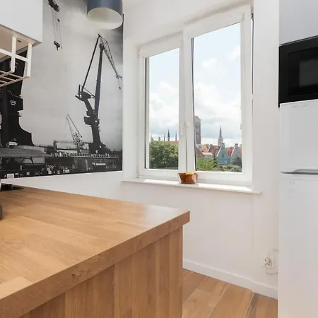 Apartment Podwale Staromiejskie With Balcony By Renters *
