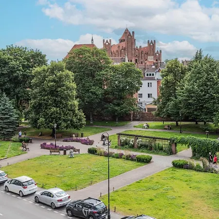 Podwale Staromiejskie With Balcony By Renters Gdansk